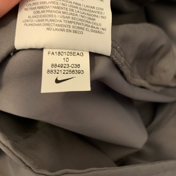 Nike Golf Women’s flex shorts size 10 gray - Picture 6 of 6